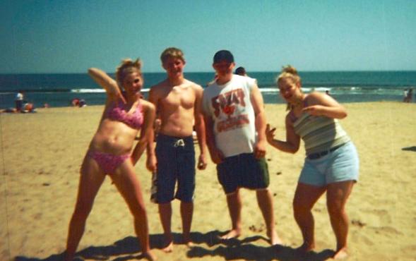 beachbabes.jpg