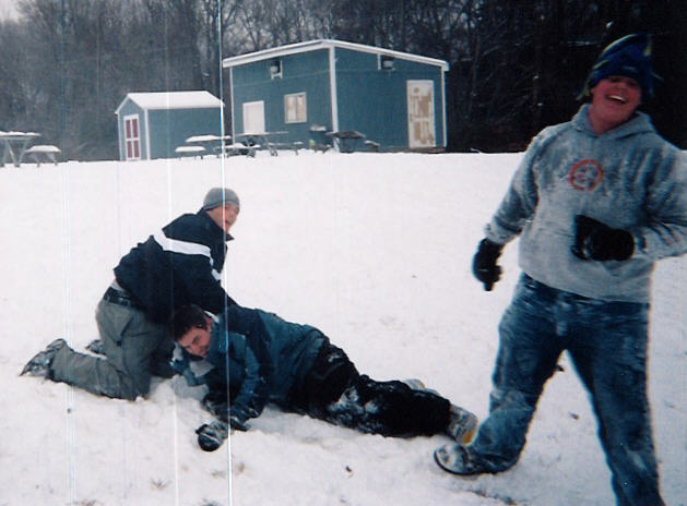 snowfight.jpg